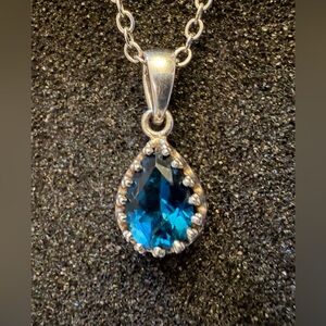 London blue topaz teardrop pear pendant crown setting with 18in chain